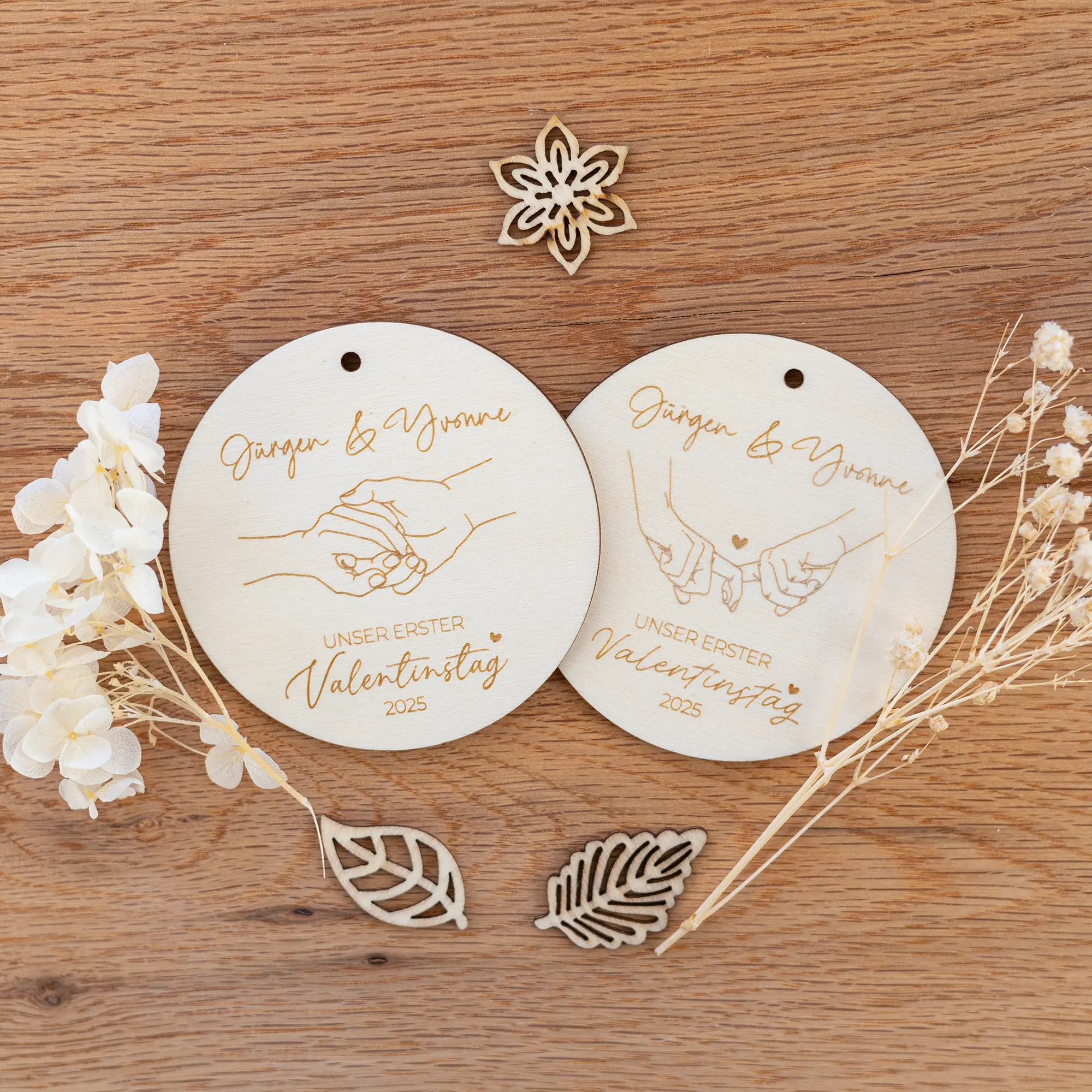 Personalisierter Valentinstag Anhänger „Erster Valentinstag“ – Bild 4