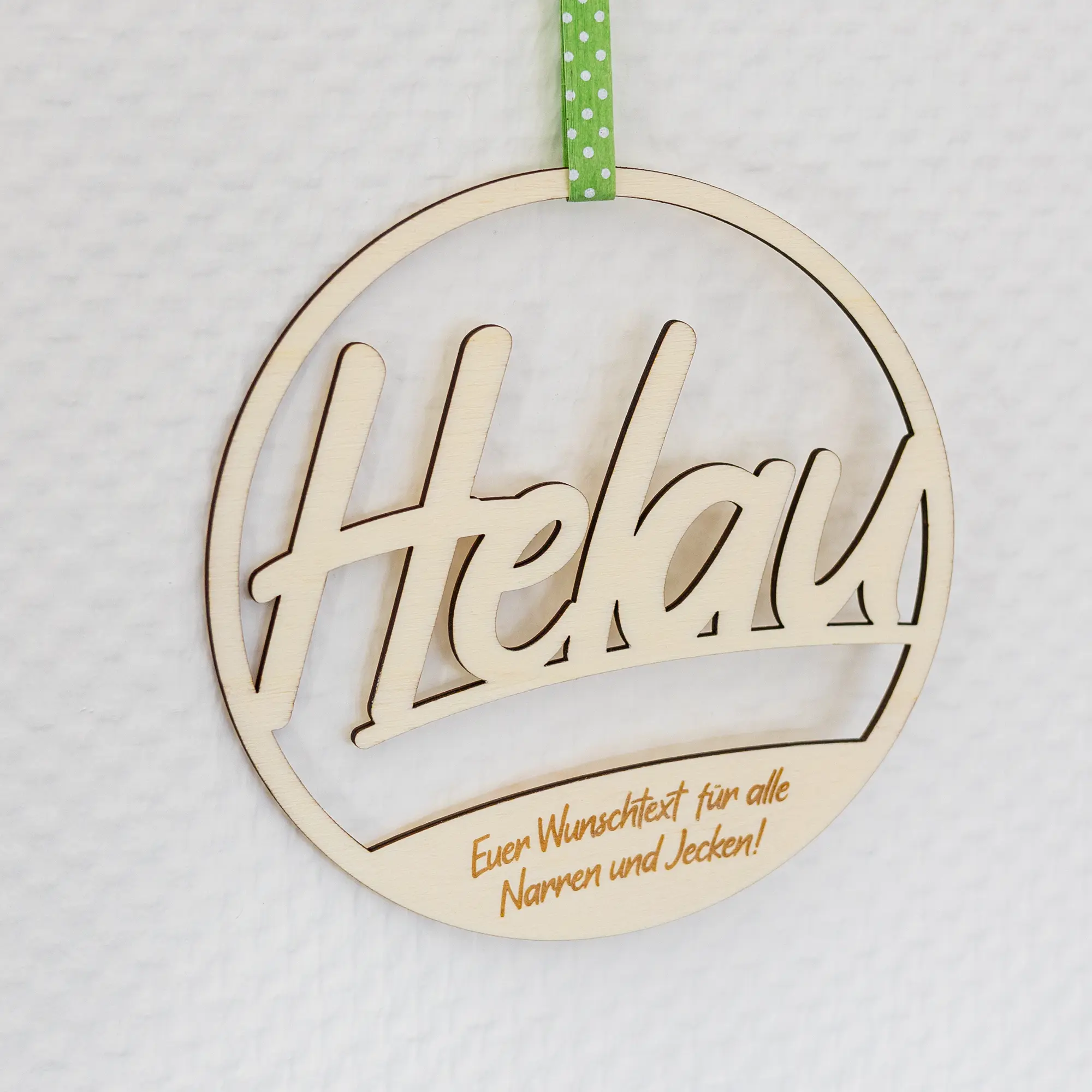 Personalisierbares Holzschild „Helau“ – Bild 6