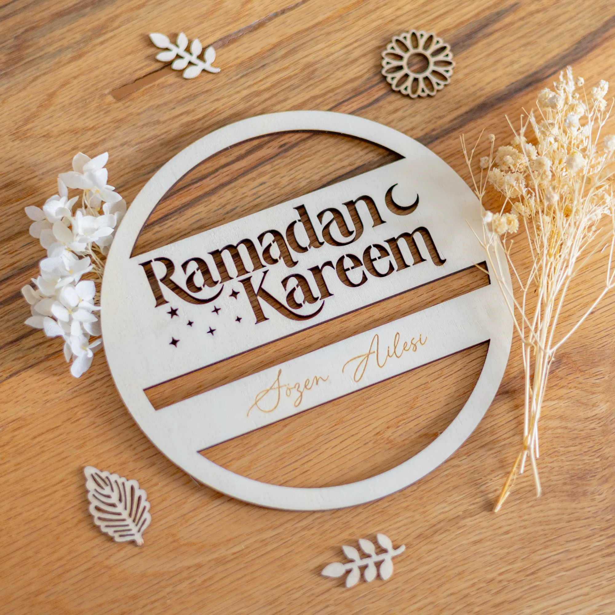 Personalisierbares Holzschild „Ramadan Kareem“