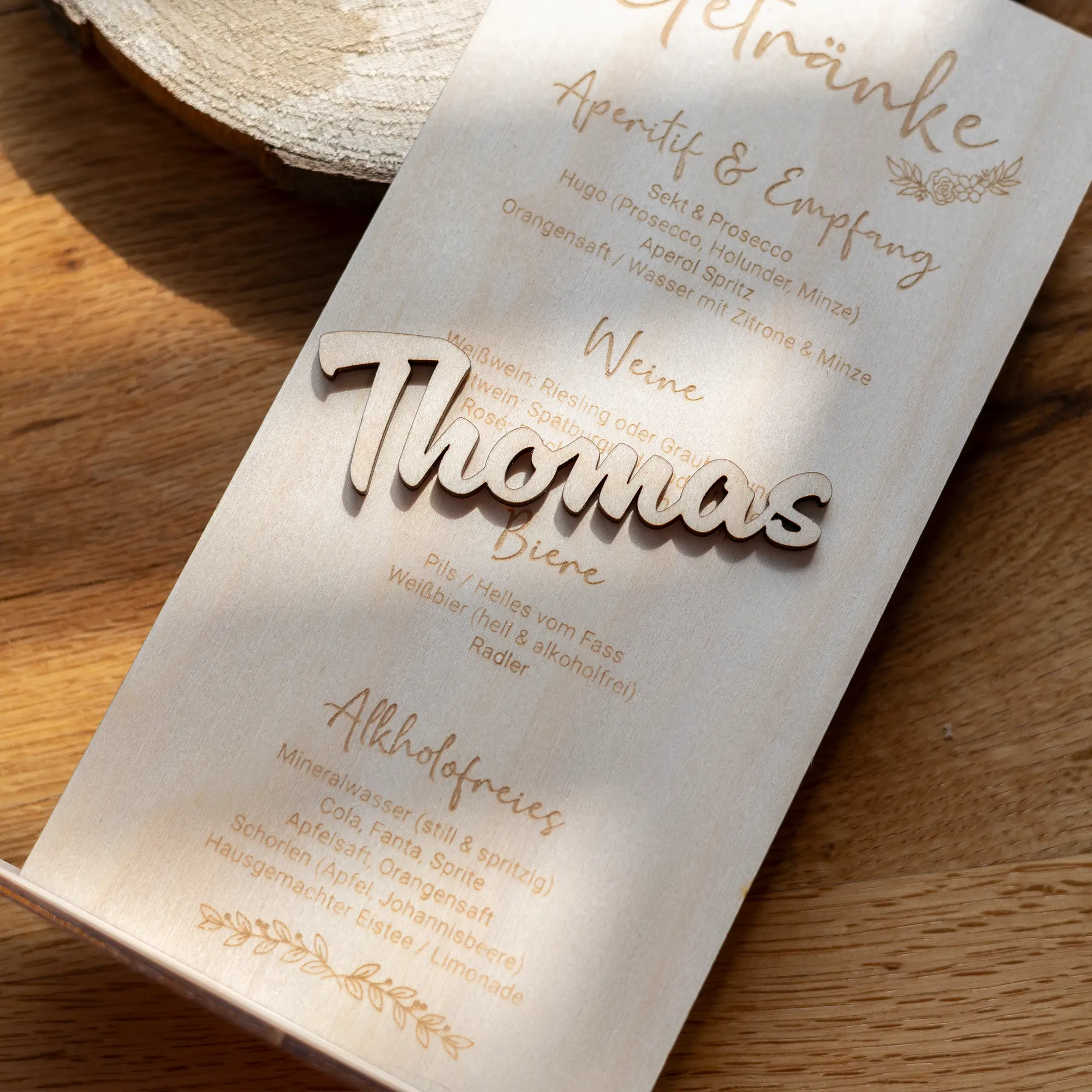 Personalisierte Menükarte für Hochzeiten aus Holz – Bild 8