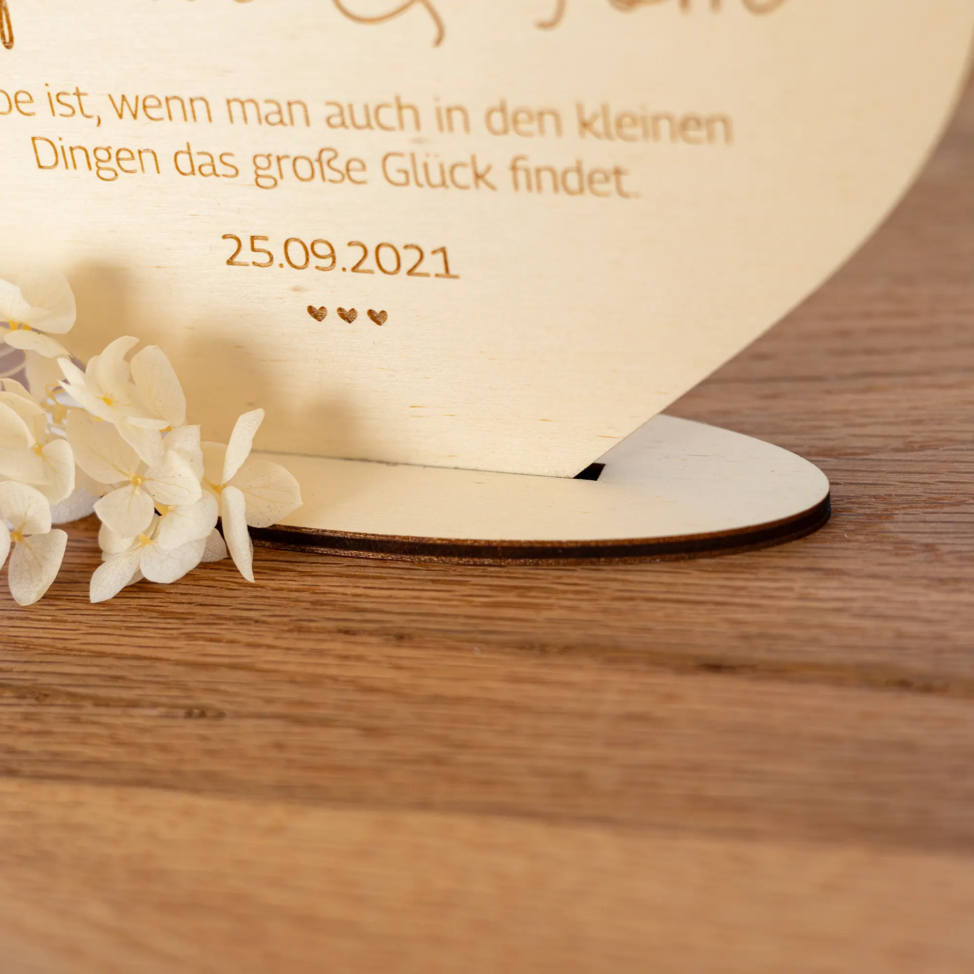 Personalisierter Herzaufsteller für Paare mit Wunschtext – Bild 3
