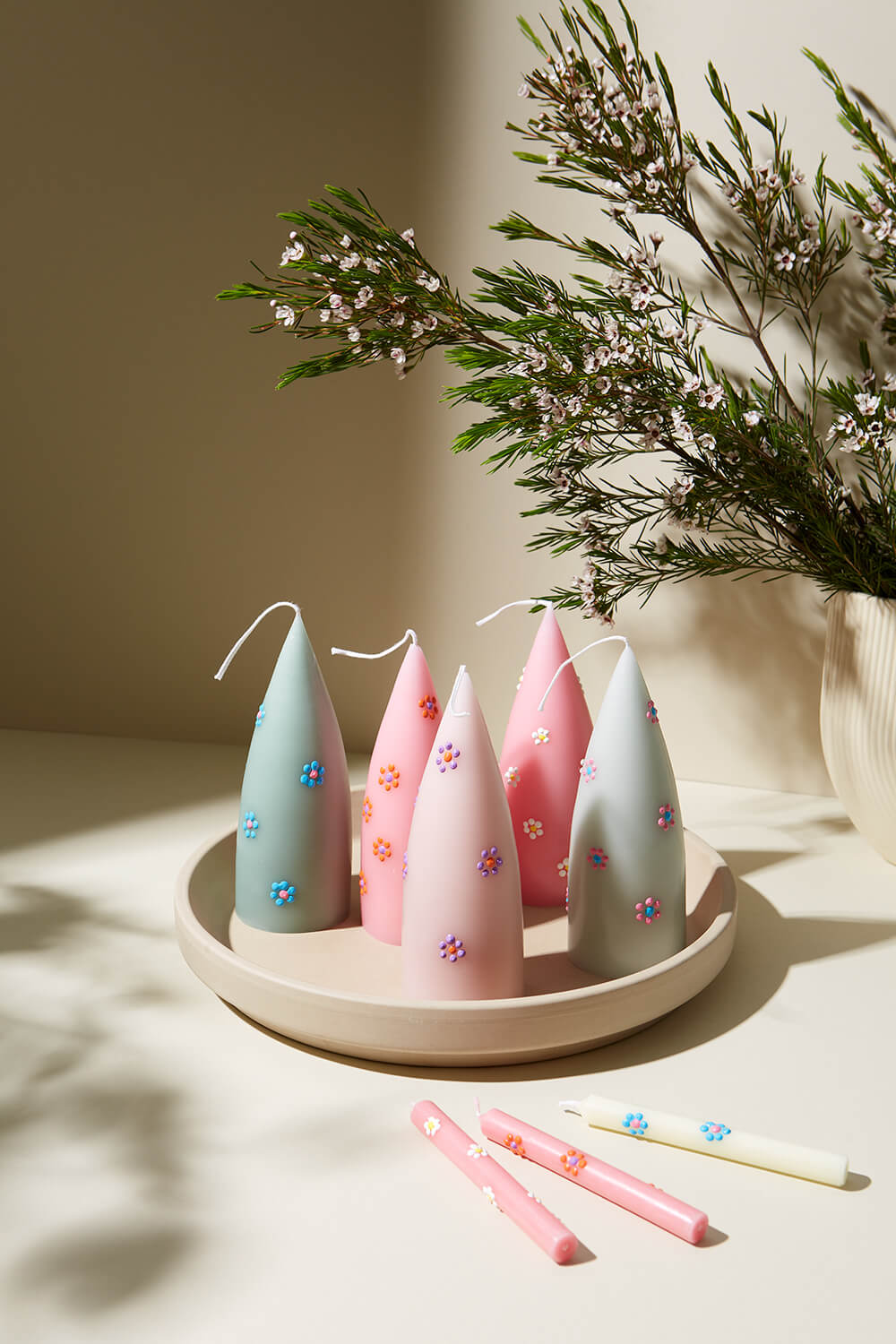 Große konische Kerzen 2er Set “Pastel Colors” – Bild 3